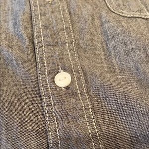 Men’s 44MM button down shirt size Medium